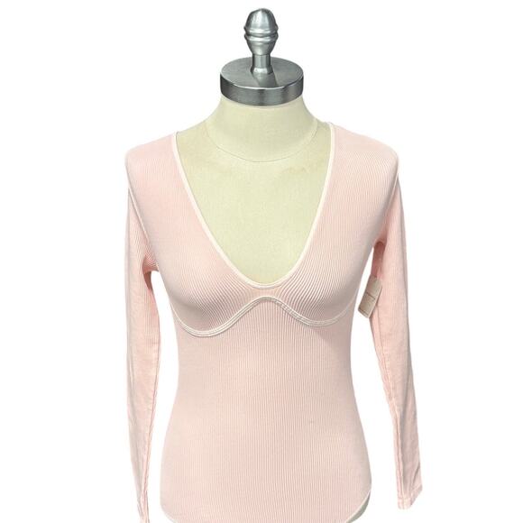 FREE PEOPLE‎ Meg Seamless V-Neck Bodysuit Rose Blush Pink Size M-L Intimately - Picture 2 of 11